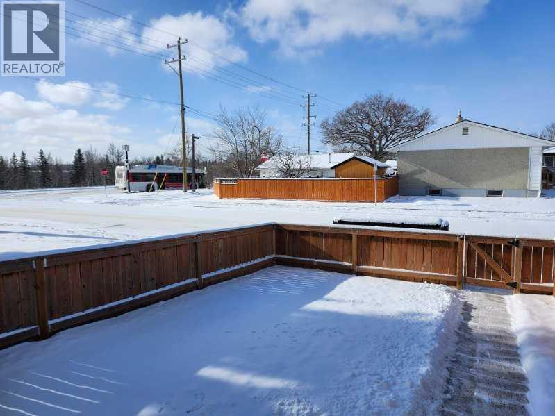 Unit 3, 1 Fir Street, Red Deer, Alberta  T4N 4Y1 - Photo 3 - A2302980