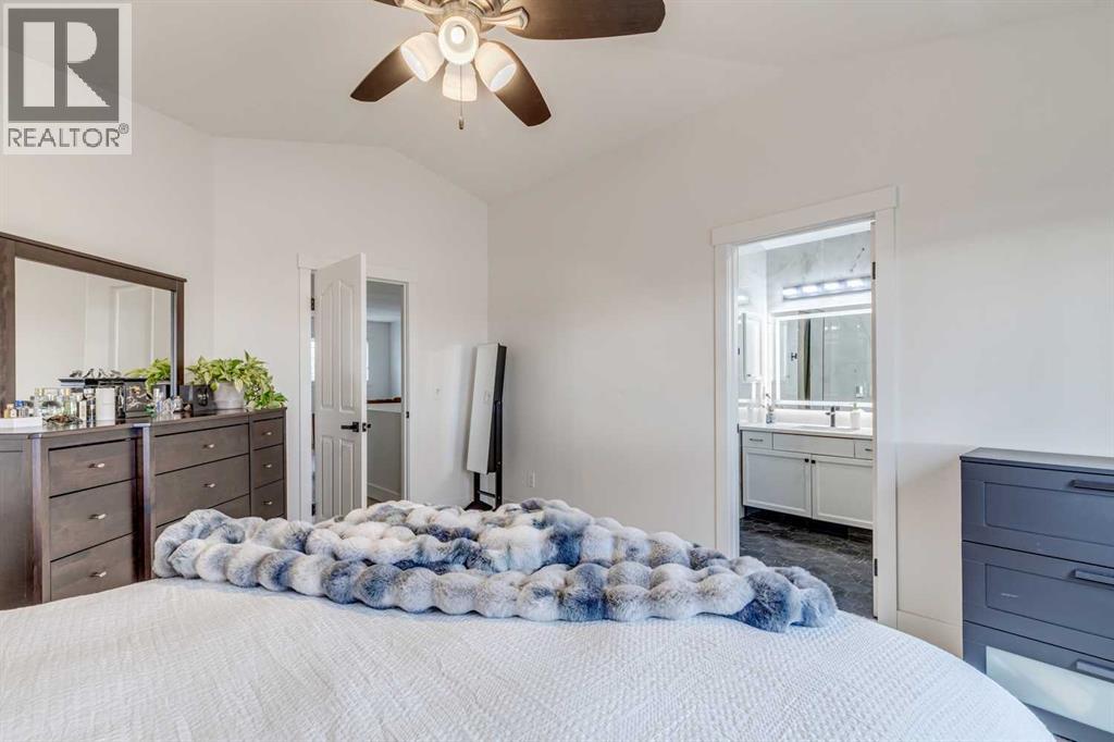 447 Tuscany Ridge Heights Nw, Calgary, Alberta  T3L 2W7 - Photo 30 - A2293440