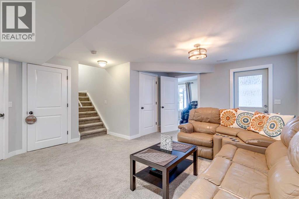 447 Tuscany Ridge Heights Nw, Calgary, Alberta  T3L 2W7 - Photo 38 - A2293440