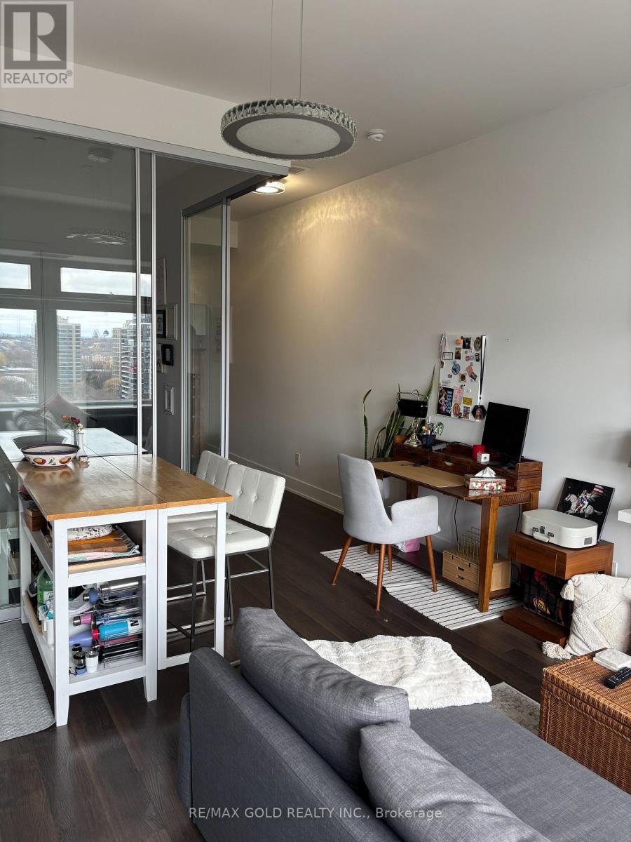 1426 - 111 St Clair Avenue W, Toronto, Ontario  M4V 1N5 - Photo 14 - C13016352