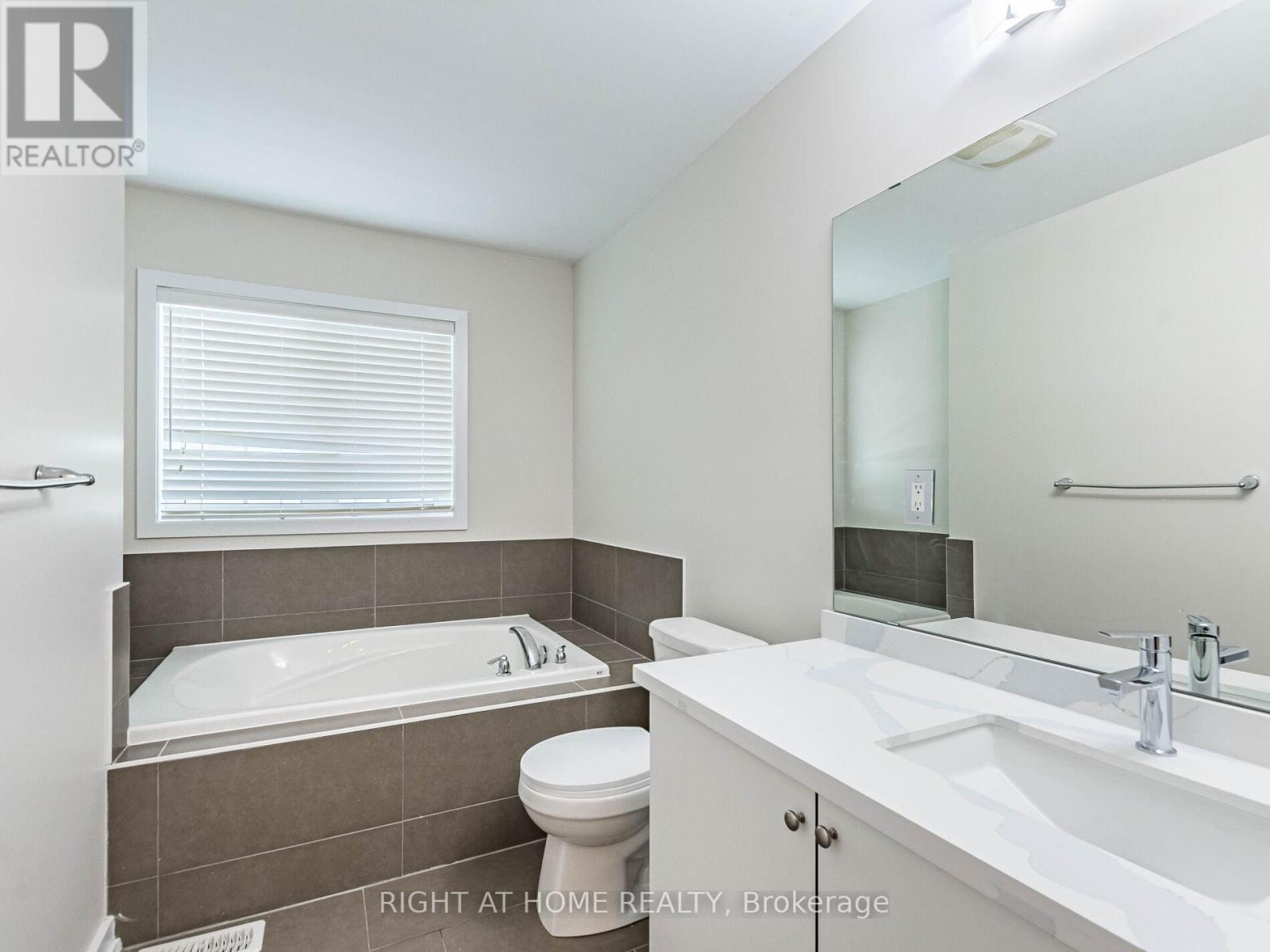 16 Edsel Road, Brampton, Ontario  L7A 4K6 - Photo 17 - W12938822