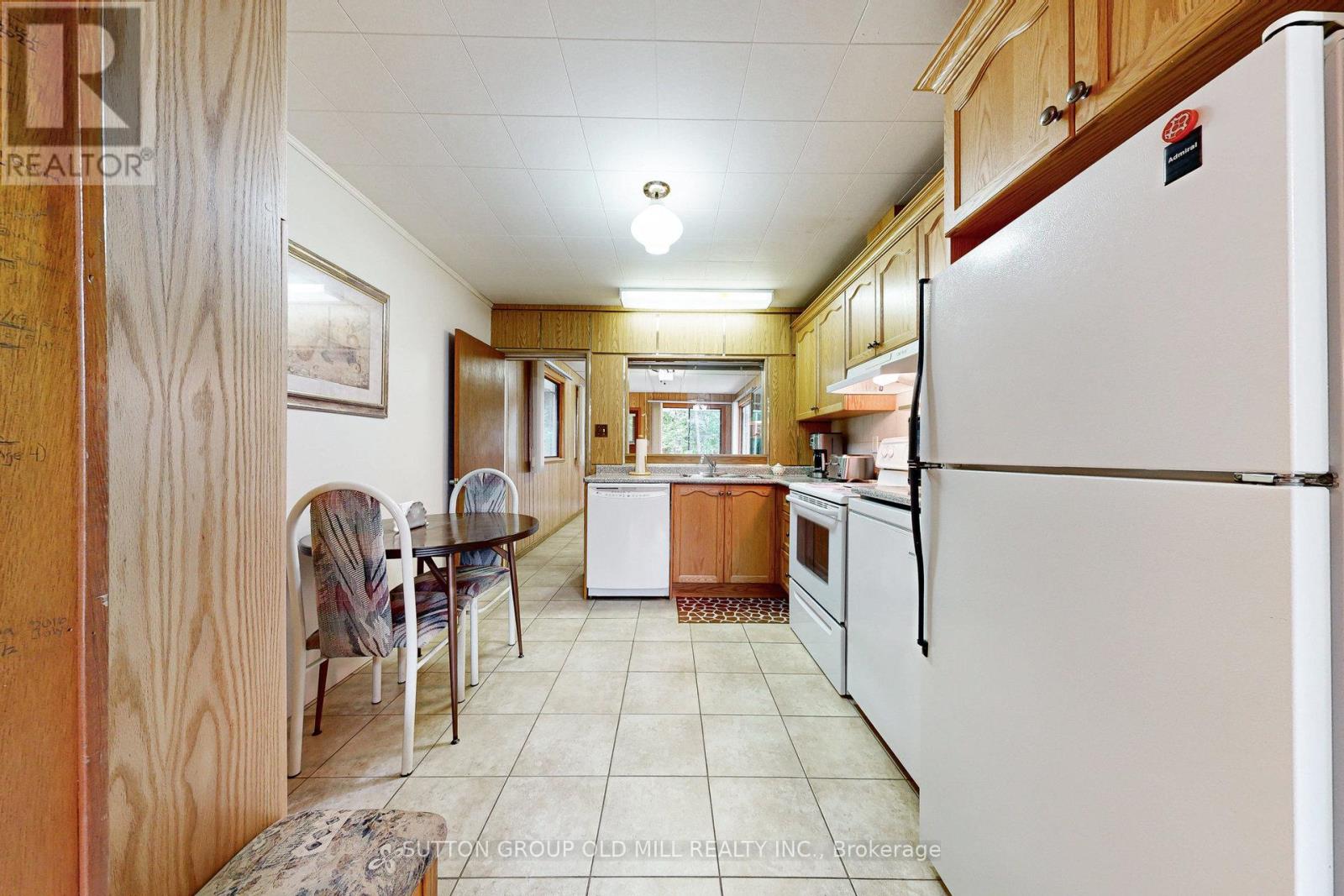 42 55th Street S, Wasaga Beach, Ontario  L9Z 1W9 - Photo 11 - S13016396