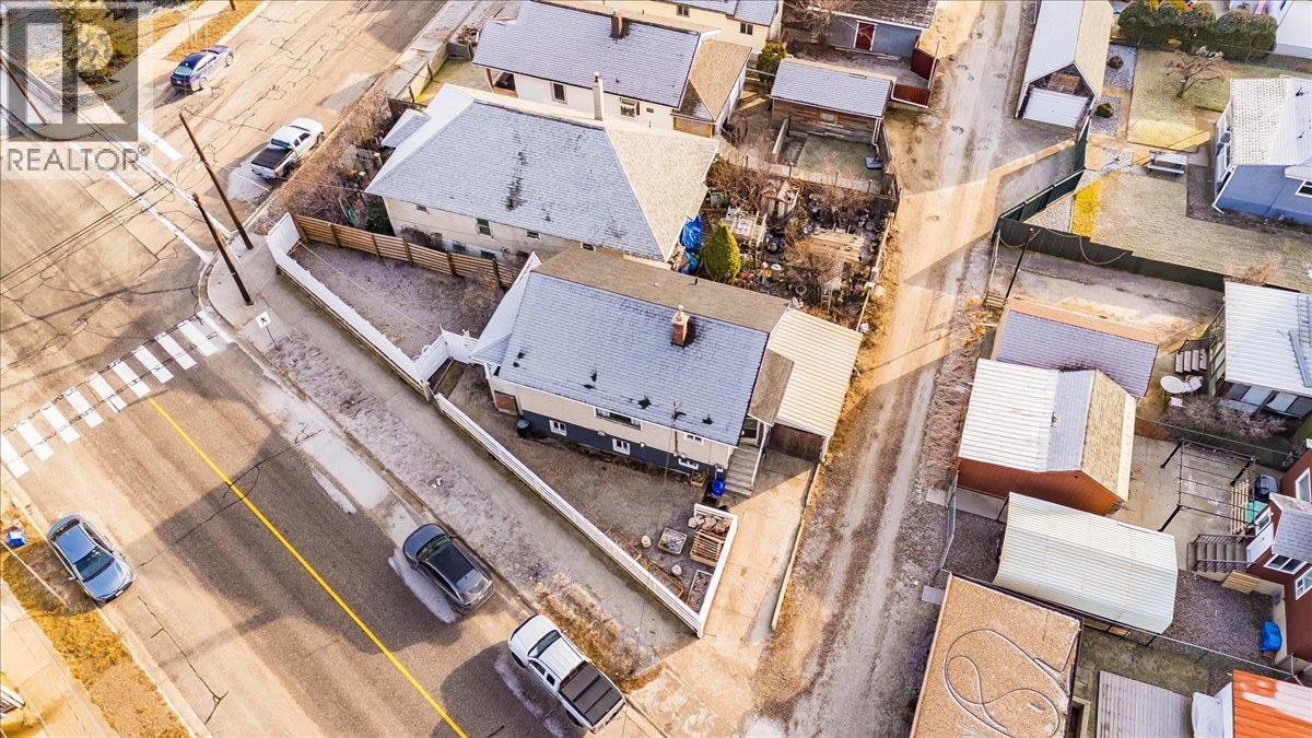 1706 Fourth Avenue, Trail, British Columbia  V1R 1S8 - Photo 45 - 10375475