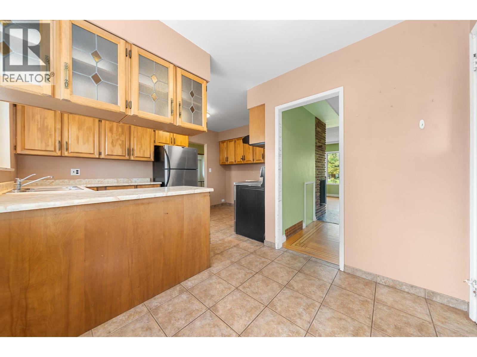 753 E 9th Street, North Vancouver, British Columbia  V7L 2C1 - Photo 14 - R3112746