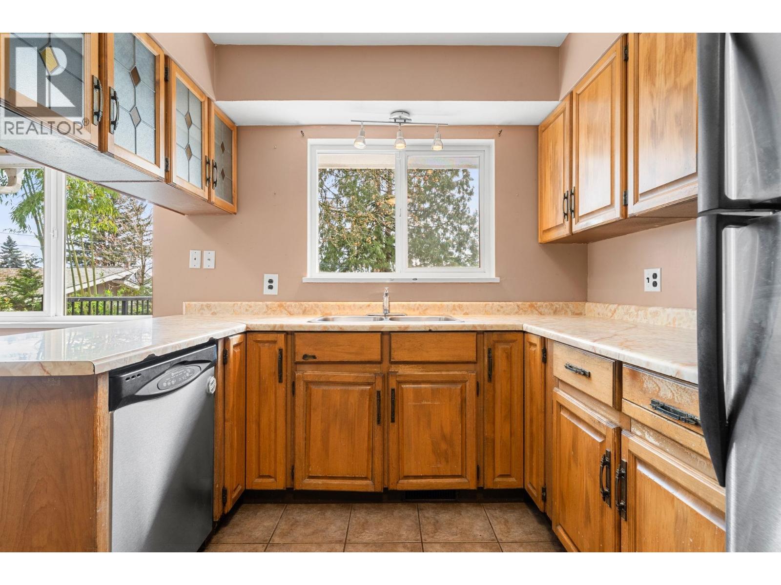 753 E 9th Street, North Vancouver, British Columbia  V7L 2C1 - Photo 16 - R3112746