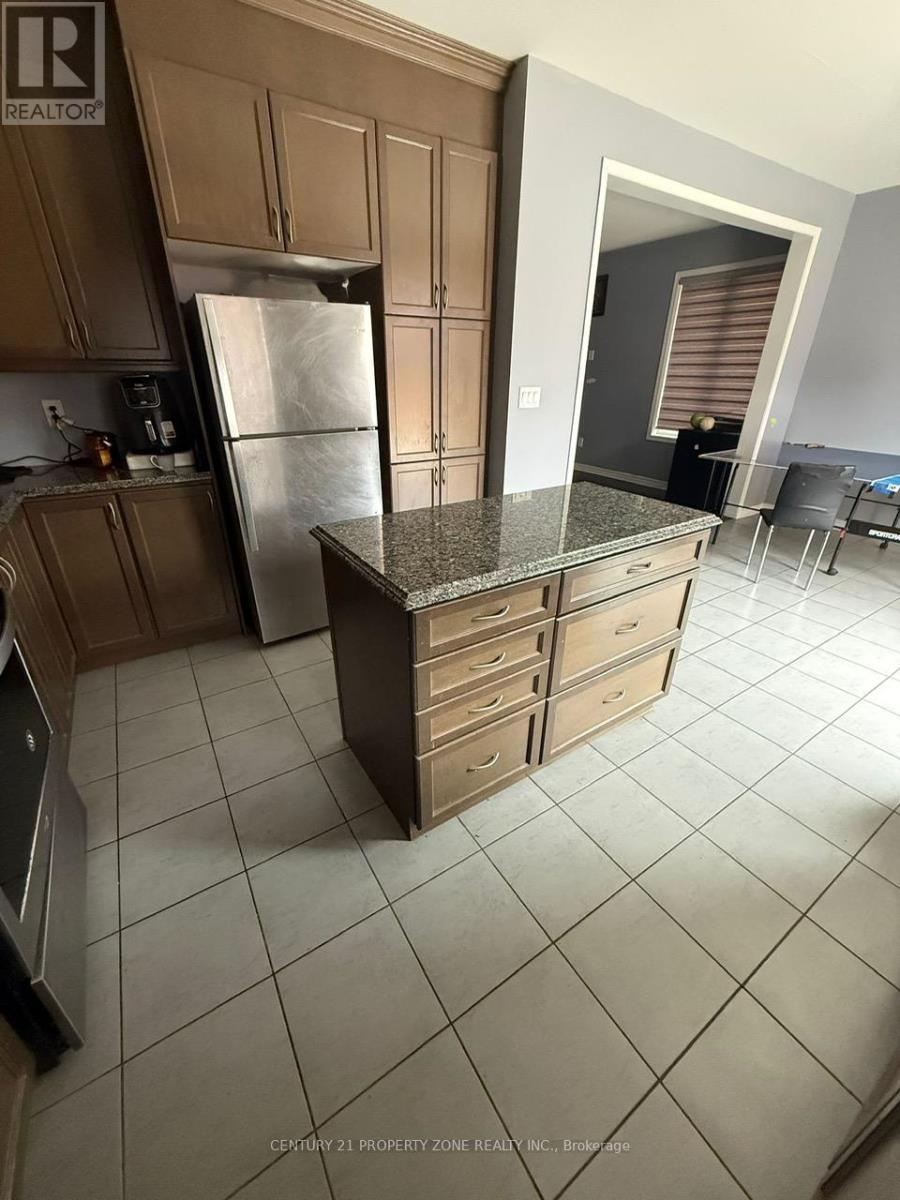 19 Averill Road, Brampton, Ontario  L7A 5A7 - Photo 2 - W13016334