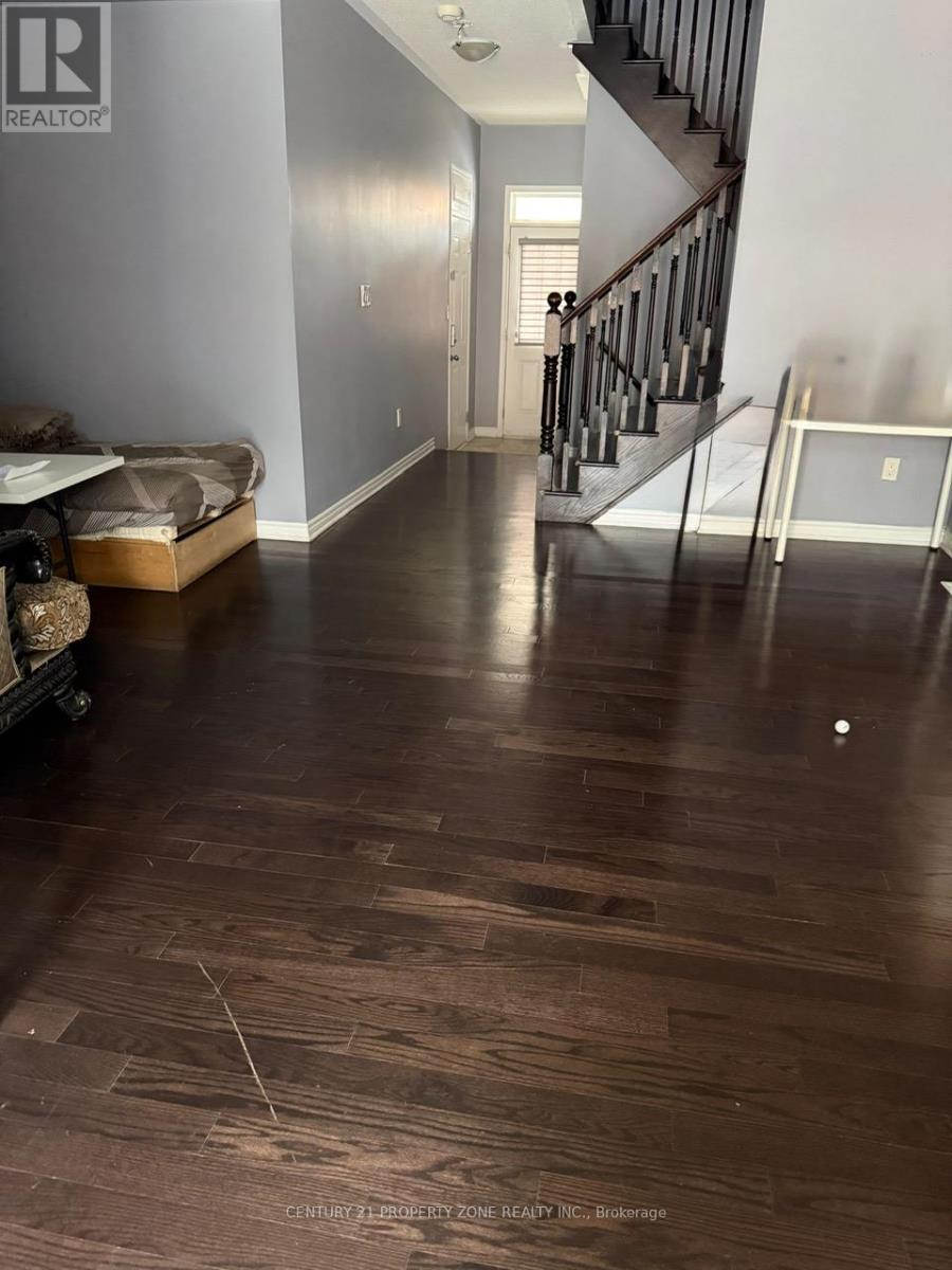 19 Averill Road, Brampton, Ontario  L7A 5A7 - Photo 4 - W13016334