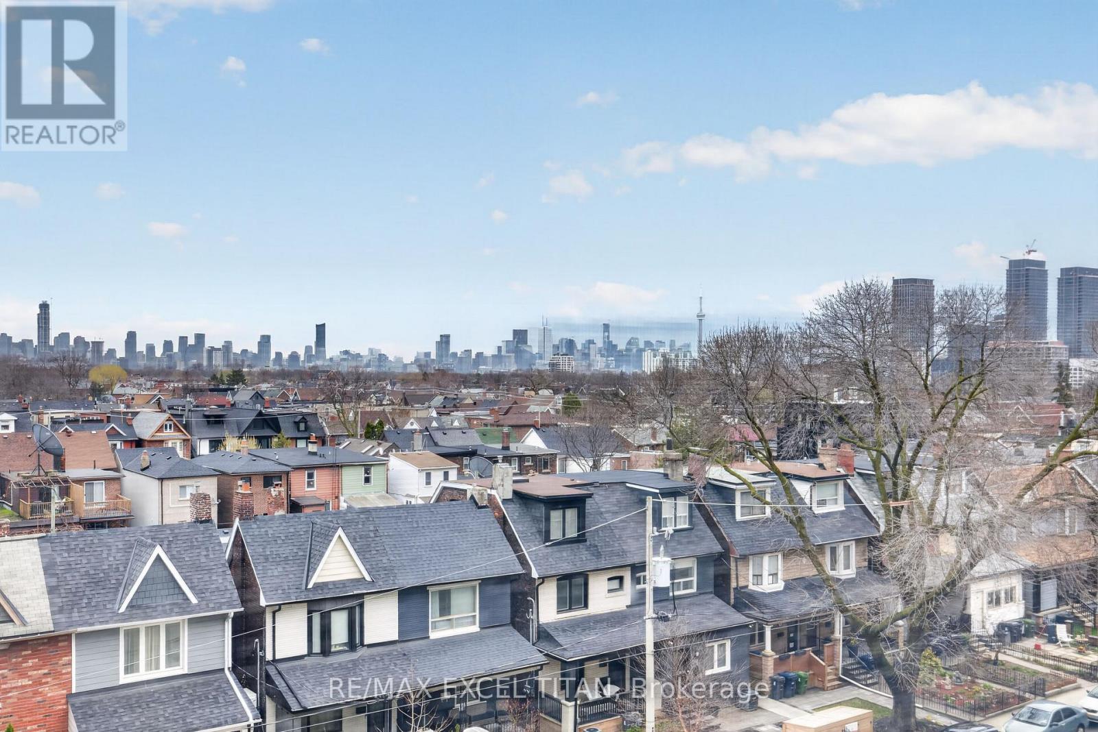 404 - 1401 Dupont Street, Toronto, Ontario  M6H 2B1 - Photo 2 - W13016368