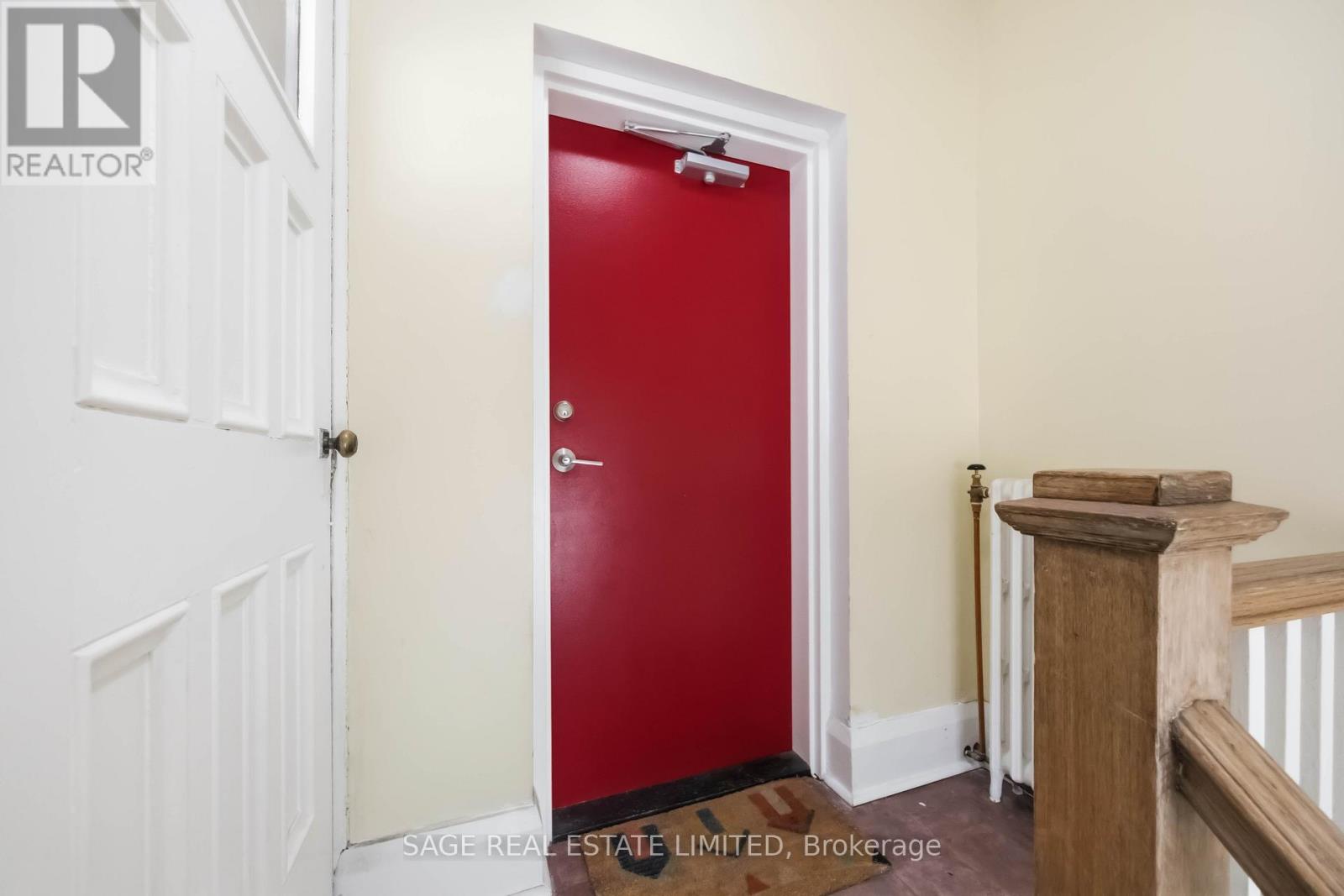 Upper - 251 High Park Avenue, Toronto, Ontario  M6P 2S5 - Photo 26 - W13016370