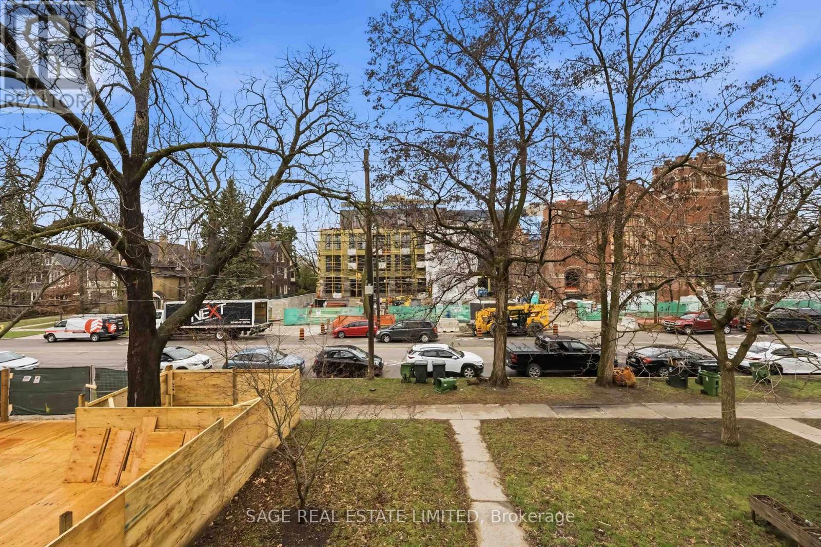 Upper - 251 High Park Avenue, Toronto, Ontario  M6P 2S5 - Photo 28 - W13016370