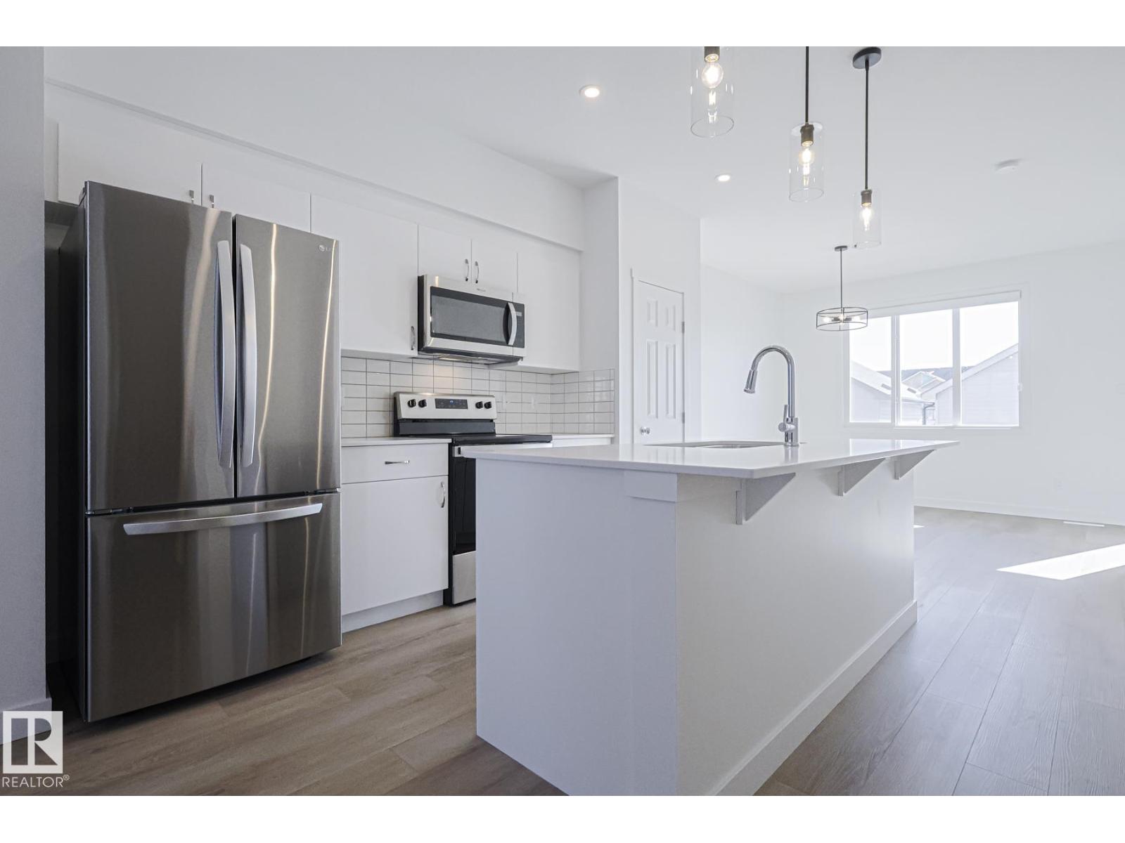 6343 King Wd Sw, Edmonton, Alberta  T6W 5P1 - Photo 2 - E4483064