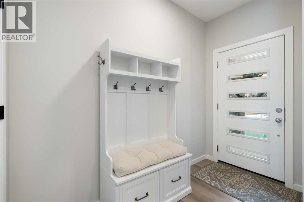 391 Lawthorn Way Se, Airdrie, Alberta  T4A 3M7 - Photo 2 - A2298674