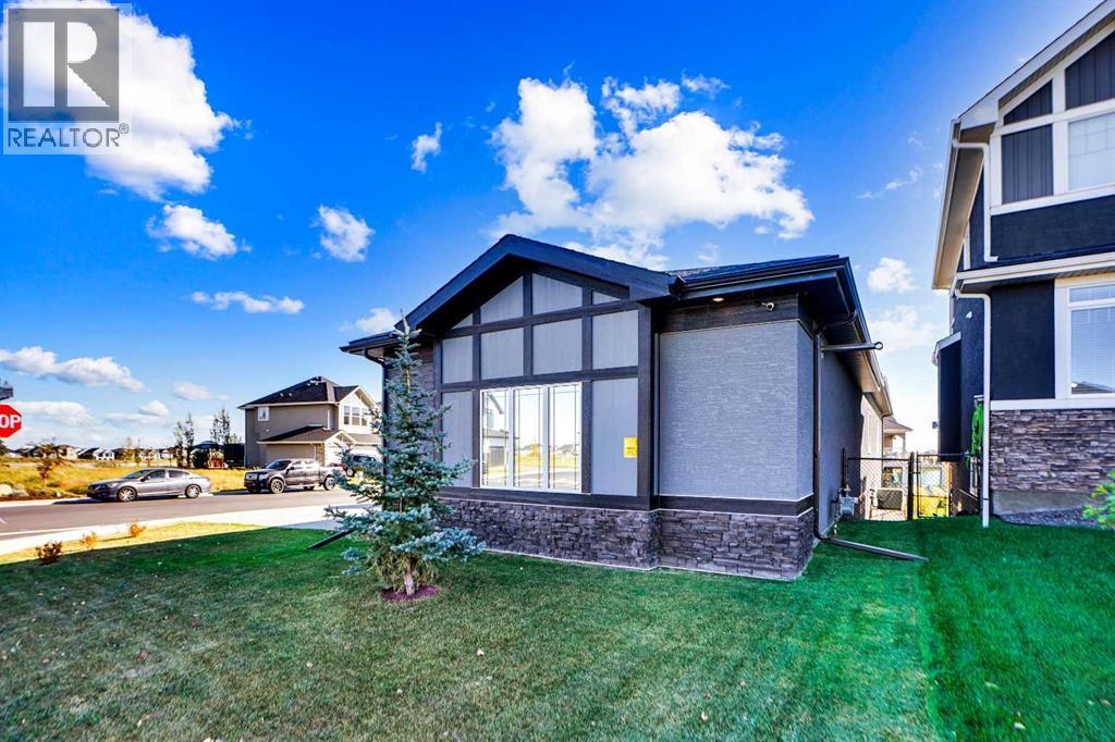 3 Muirfield Close, Lyalta, Alberta  T0J 1Y1 - Photo 2 - A2301435