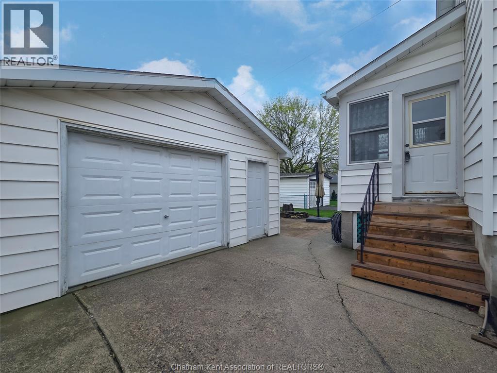 34 Park Avenue West, Chatham, Ontario  N7M 1V9 - Photo 6 - 26008504