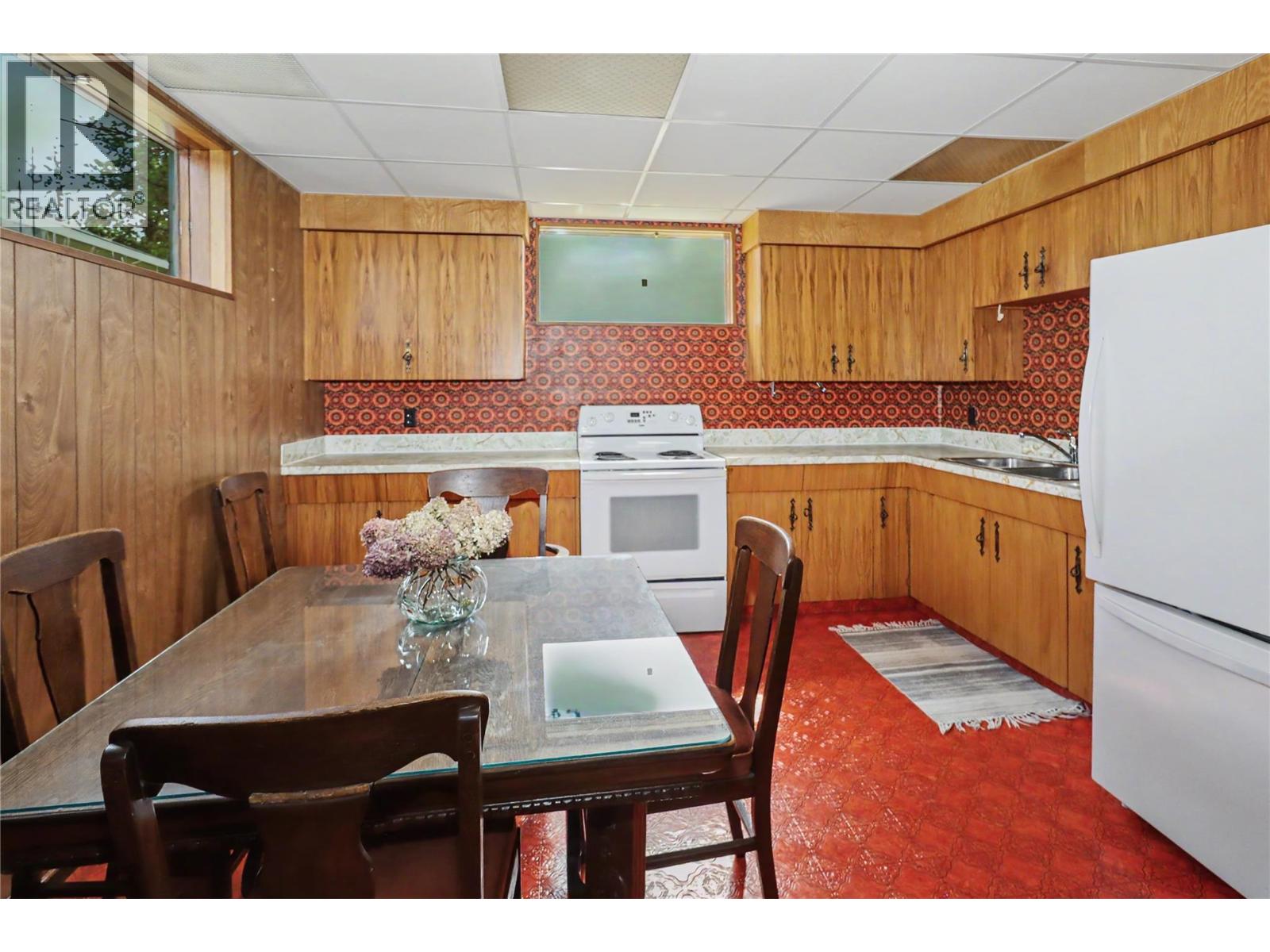 2990 68th Avenue, Grand Forks, British Columbia  V0H 1H0 - Photo 23 - 10384021