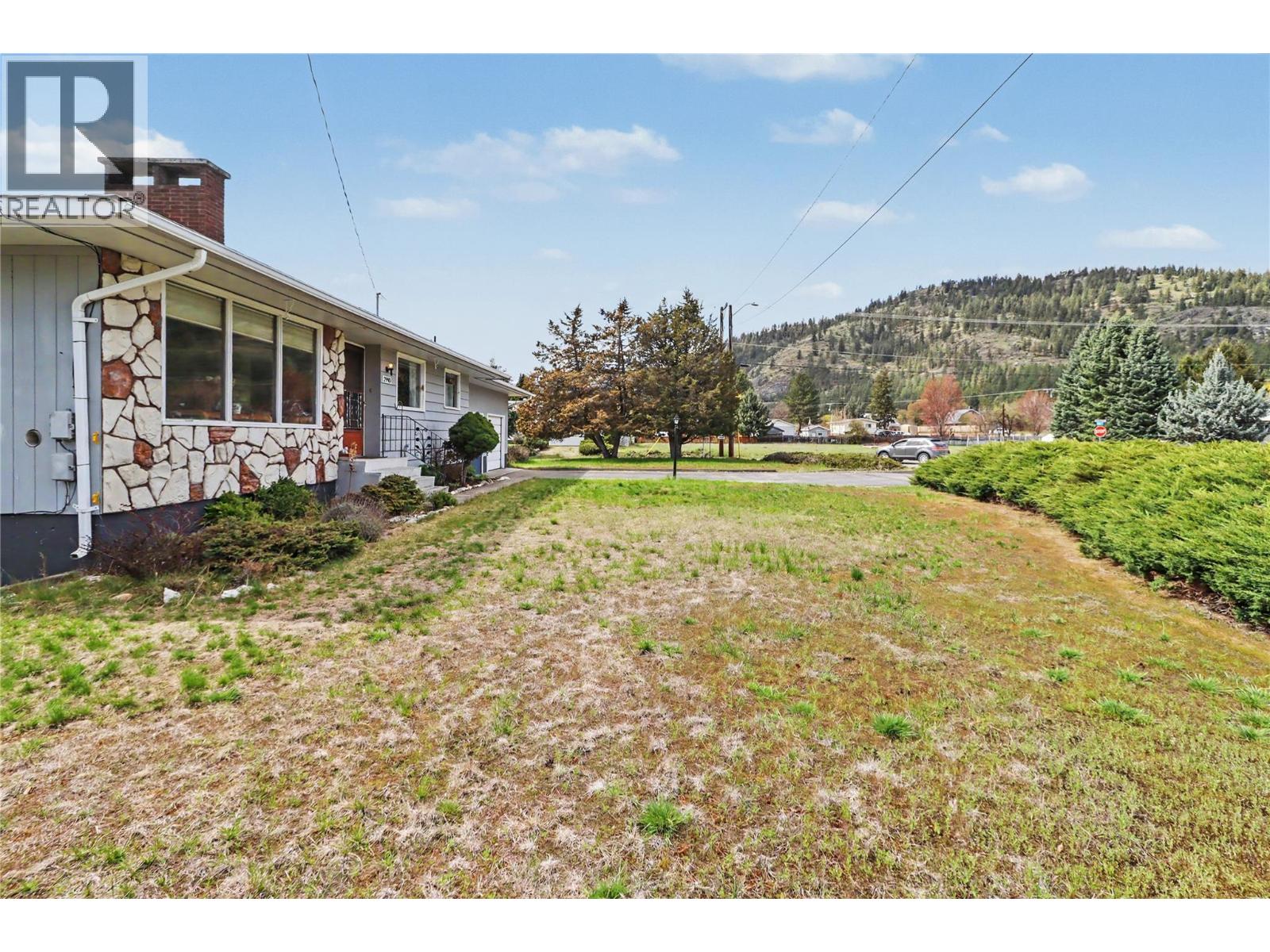 2990 68th Avenue, Grand Forks, British Columbia  V0H 1H0 - Photo 33 - 10384021