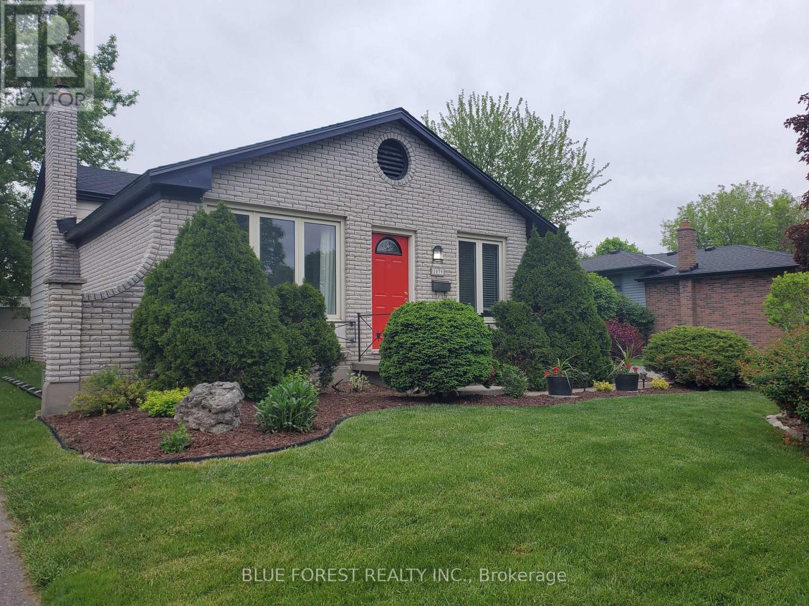 1039 Osgoode Drive, London South, Ontario  N6E 1E3 - Photo 2 - X13016436