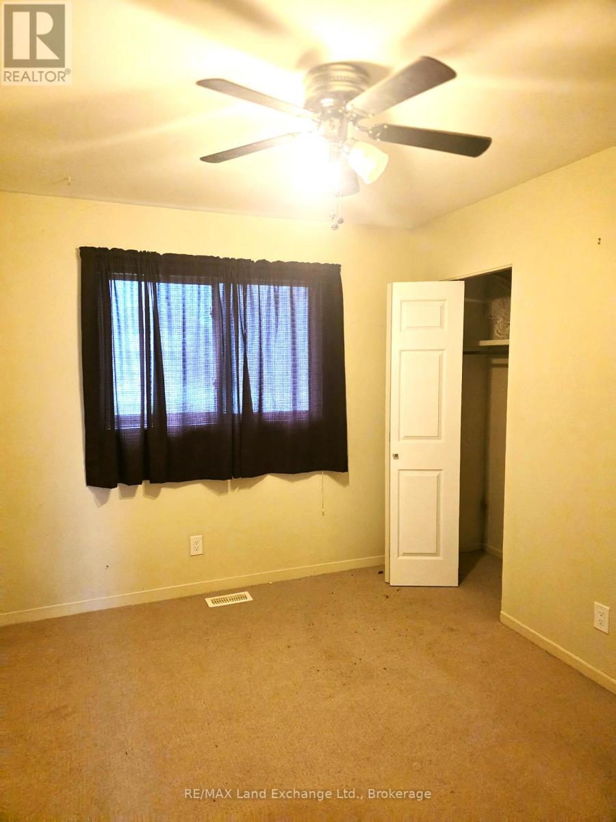 16 Penetangore Row S, Huron-Kinloss, Ontario  N2Z 2N6 - Photo 17 - X12862914