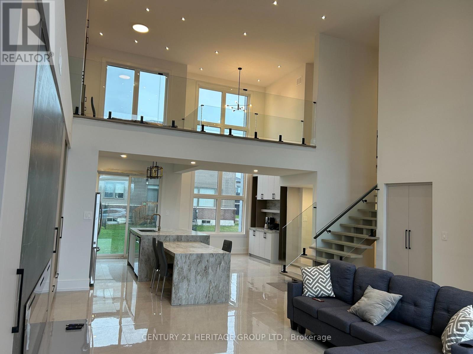 Main - 3722 Quayside Drive, Severn, Ontario  L3V 8M9 - Photo 2 - S13009922