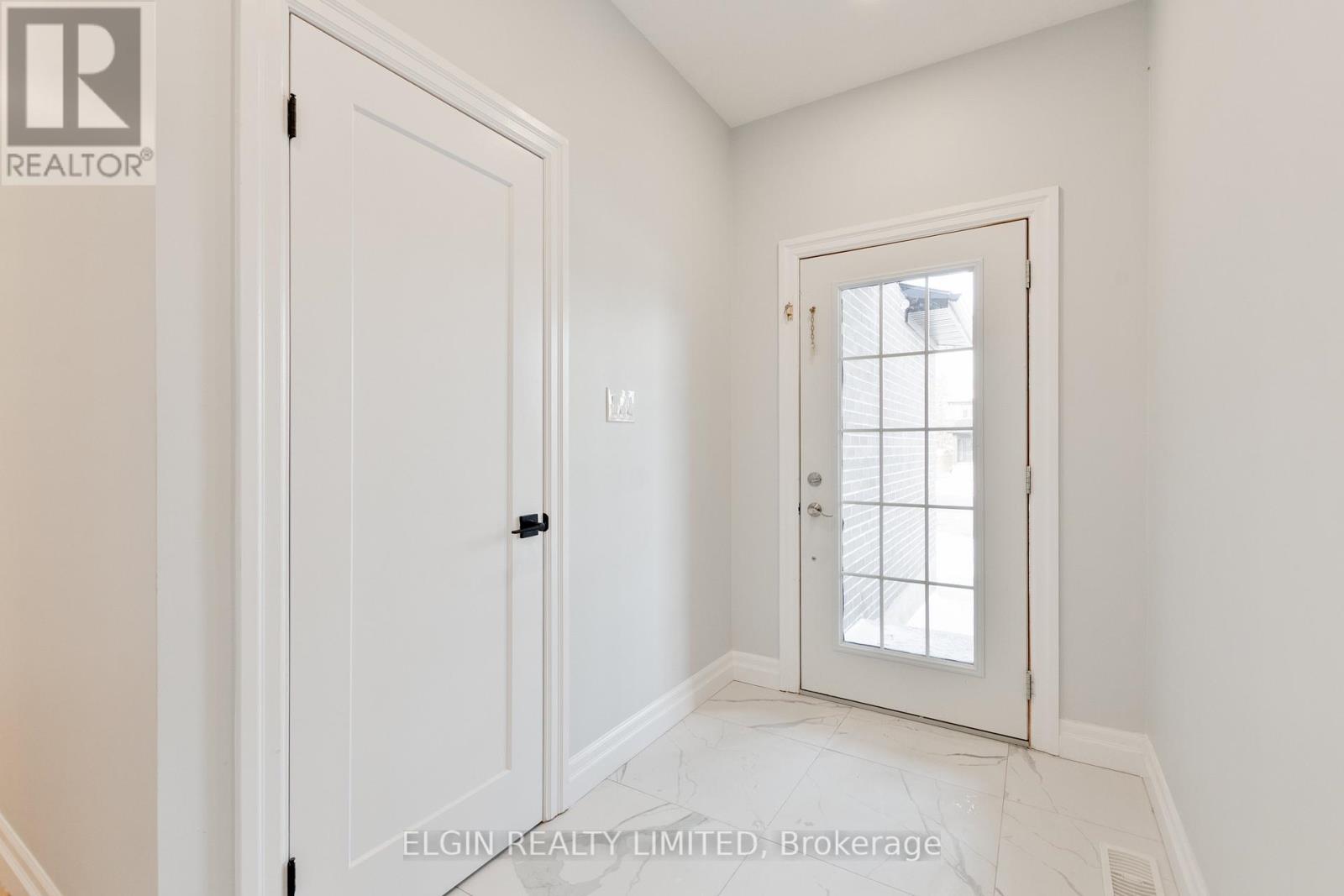 41531 FLORENCE COURT, Southwold | Image 2