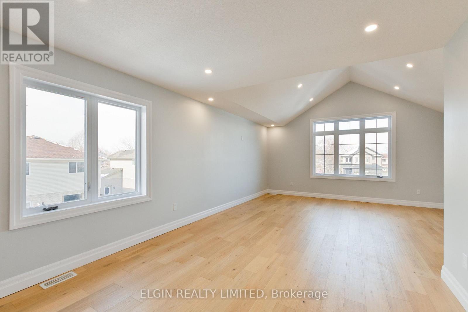 For Sale: 41531 FLORENCE COURT, Southwold, ON | 4 Bed, 3 Bath House for $295,000. See 26 photos!