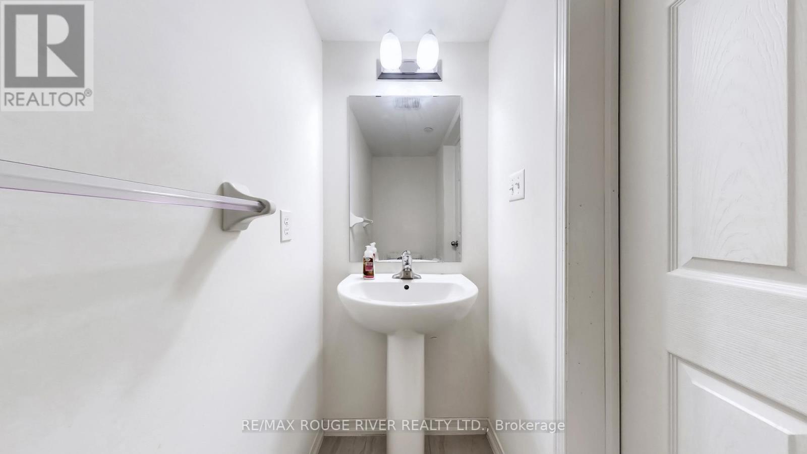 2669 Deputy Minister Path, Oshawa, Ontario  L1L 0M7 - Photo 12 - E13016402