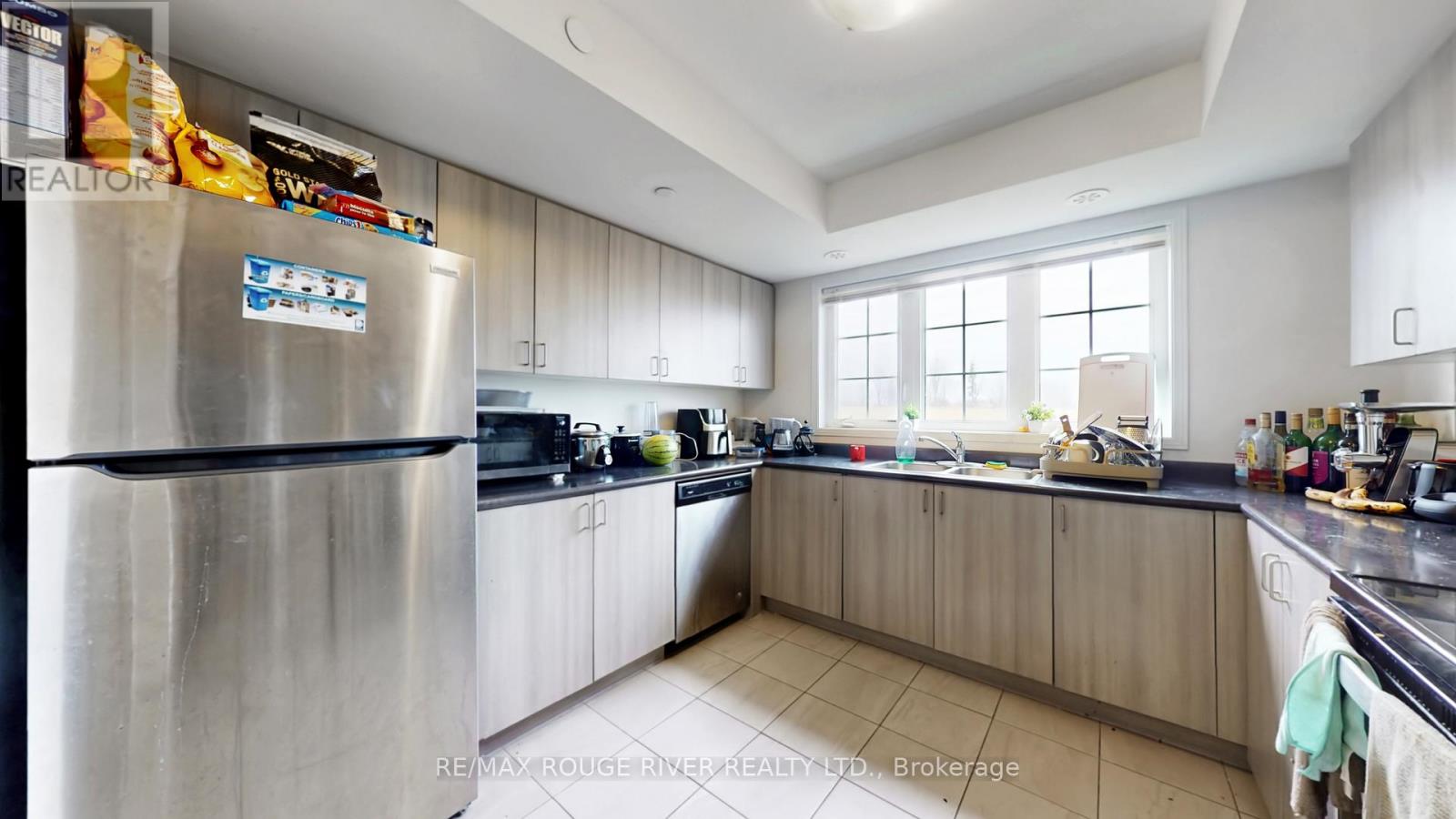 2669 Deputy Minister Path, Oshawa, Ontario  L1L 0M7 - Photo 8 - E13016402