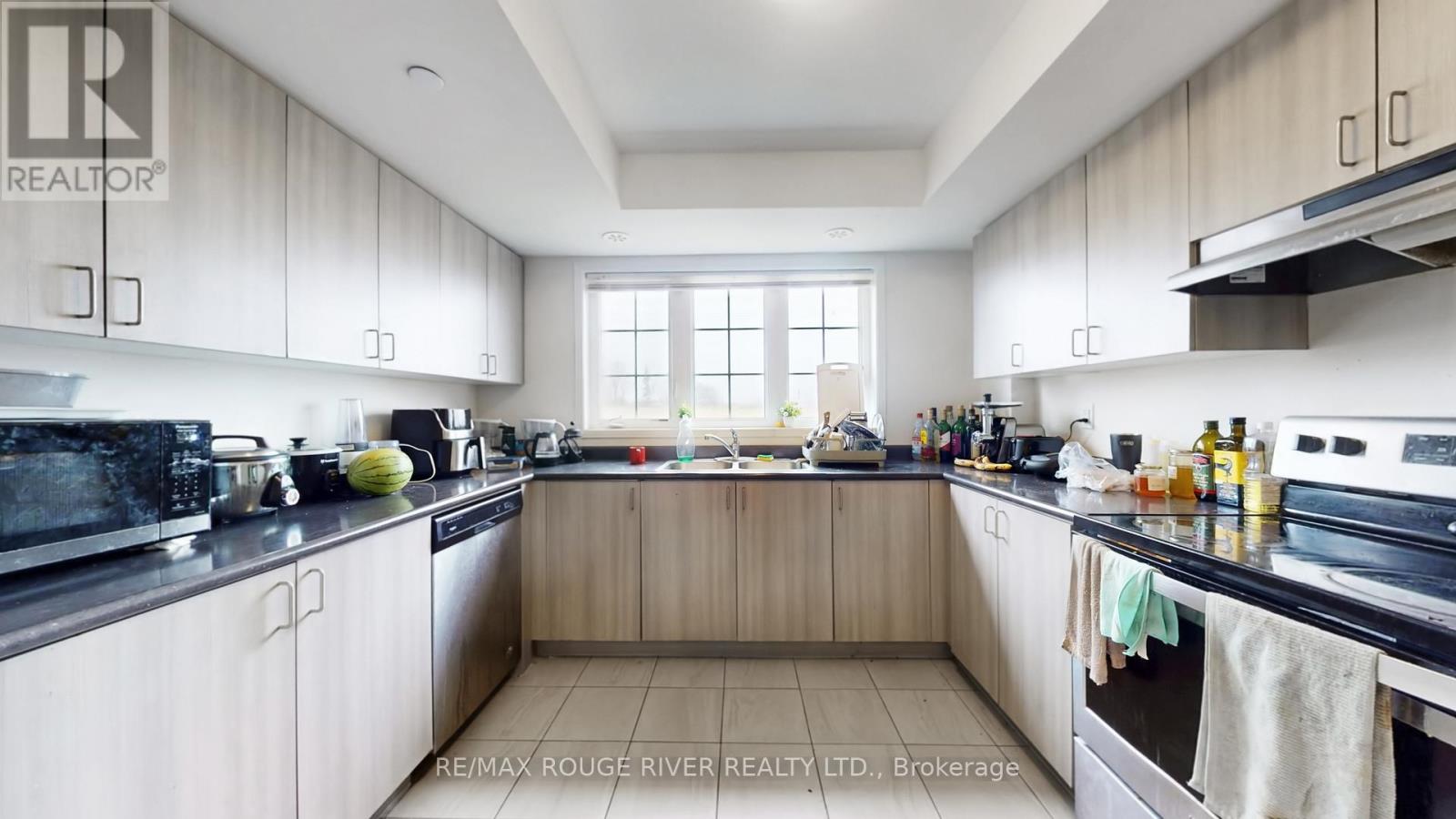 2669 Deputy Minister Path, Oshawa, Ontario  L1L 0M7 - Photo 9 - E13016402