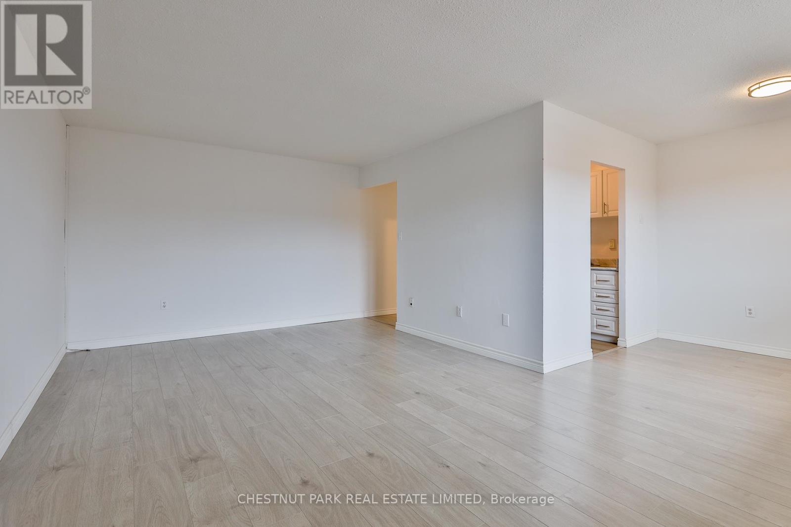 408 - 888 Glen Street, Oshawa, Ontario  L1J 5Z4 - Photo 3 - E13016414