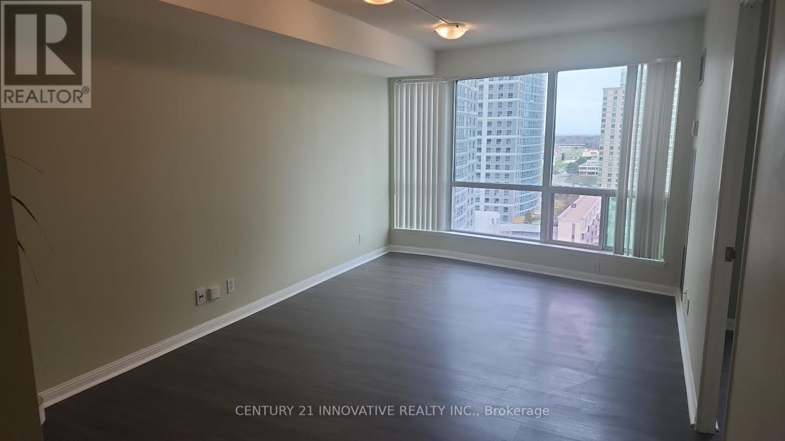 1705 - 18 Lee Centre Drive, Toronto, Ontario  M1H 3H5 - Photo 5 - E13016424