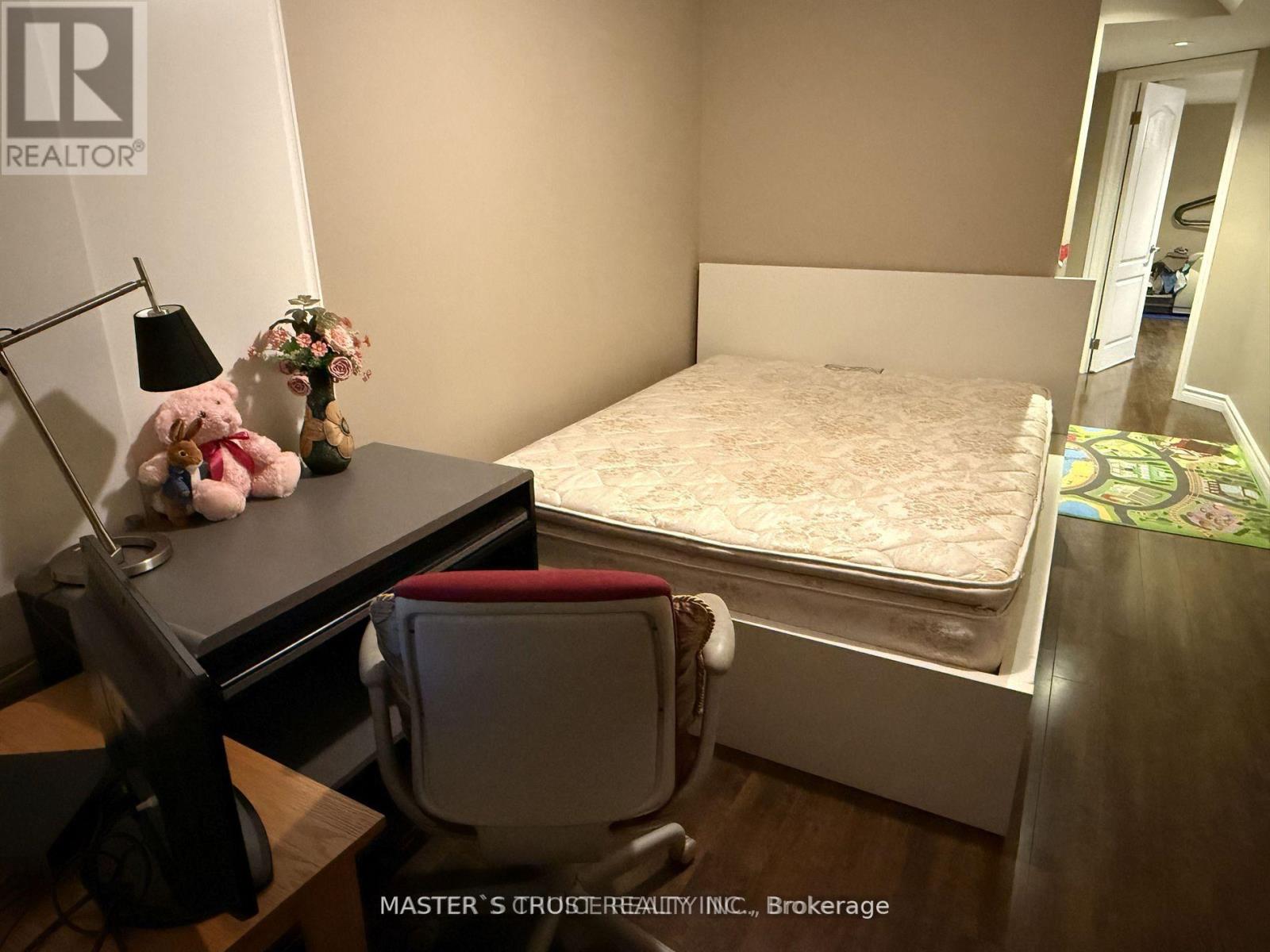 206 Aspenwood Dr Drive, Newmarket, Ontario  L3X 3L1 - Photo 5 - N13016410