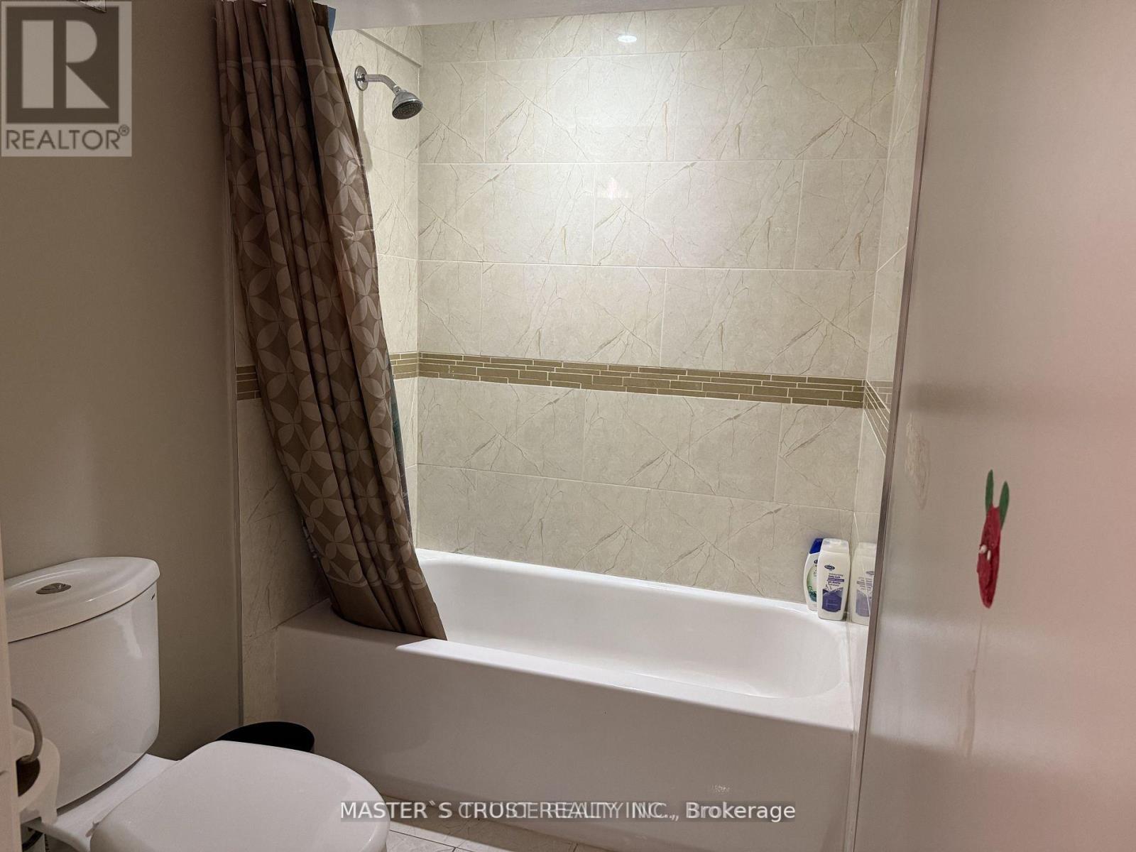 206 Aspenwood Dr Drive, Newmarket, Ontario  L3X 3L1 - Photo 6 - N13016410