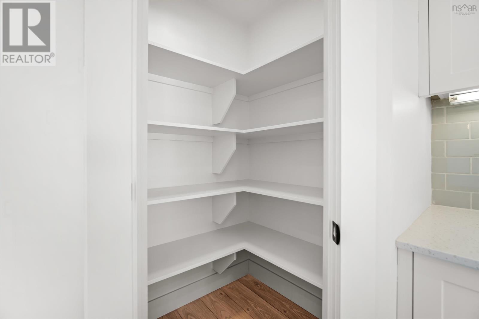 28 Grove Street, Mount Uniacke, Nova Scotia  B0N 1Z0 - Photo 10 - 202605356