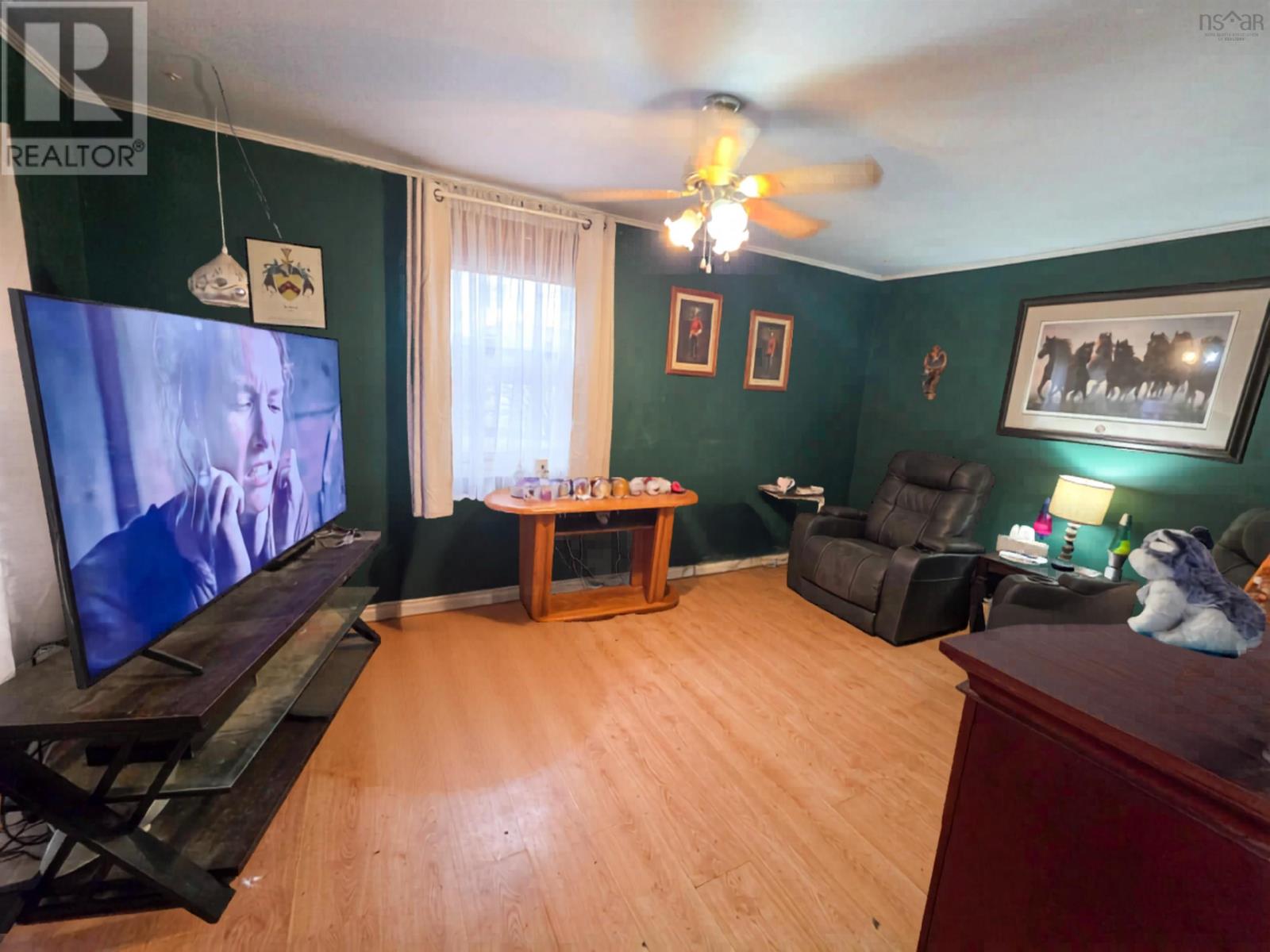 365 Hammonds Plains Road, Bedford, Nova Scotia  B4B 1A3 - Photo 3 - 202607764