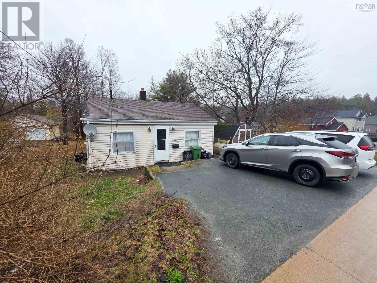 365 Hammonds Plains Road, Bedford, Nova Scotia  B4B 1A3 - Photo 2 - 202607764