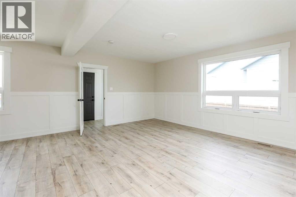 169 Heritage Road S, Magrath, Alberta  T0K 1J0 - Photo 5 - A2302465