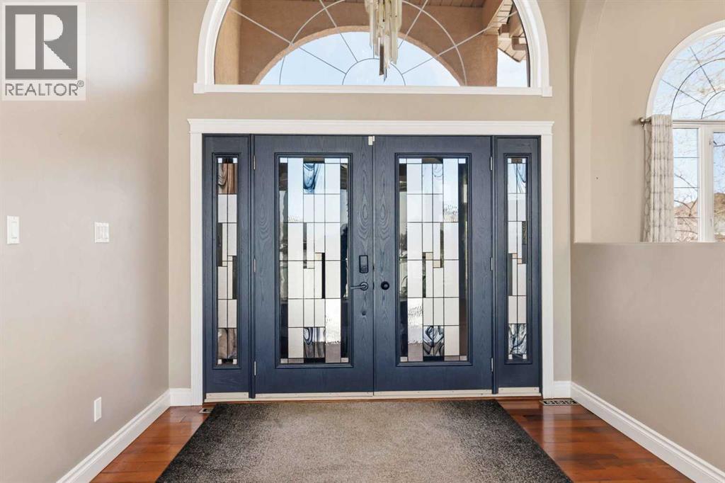 301 Brett Drive, Fort Mcmurray, Alberta  T9K 1S7 - Photo 2 - A2302706