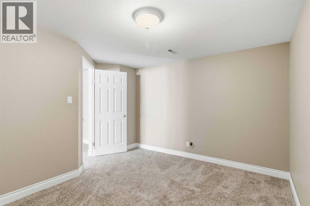 301 Brett Drive, Fort Mcmurray, Alberta  T9K 1S7 - Photo 31 - A2302706