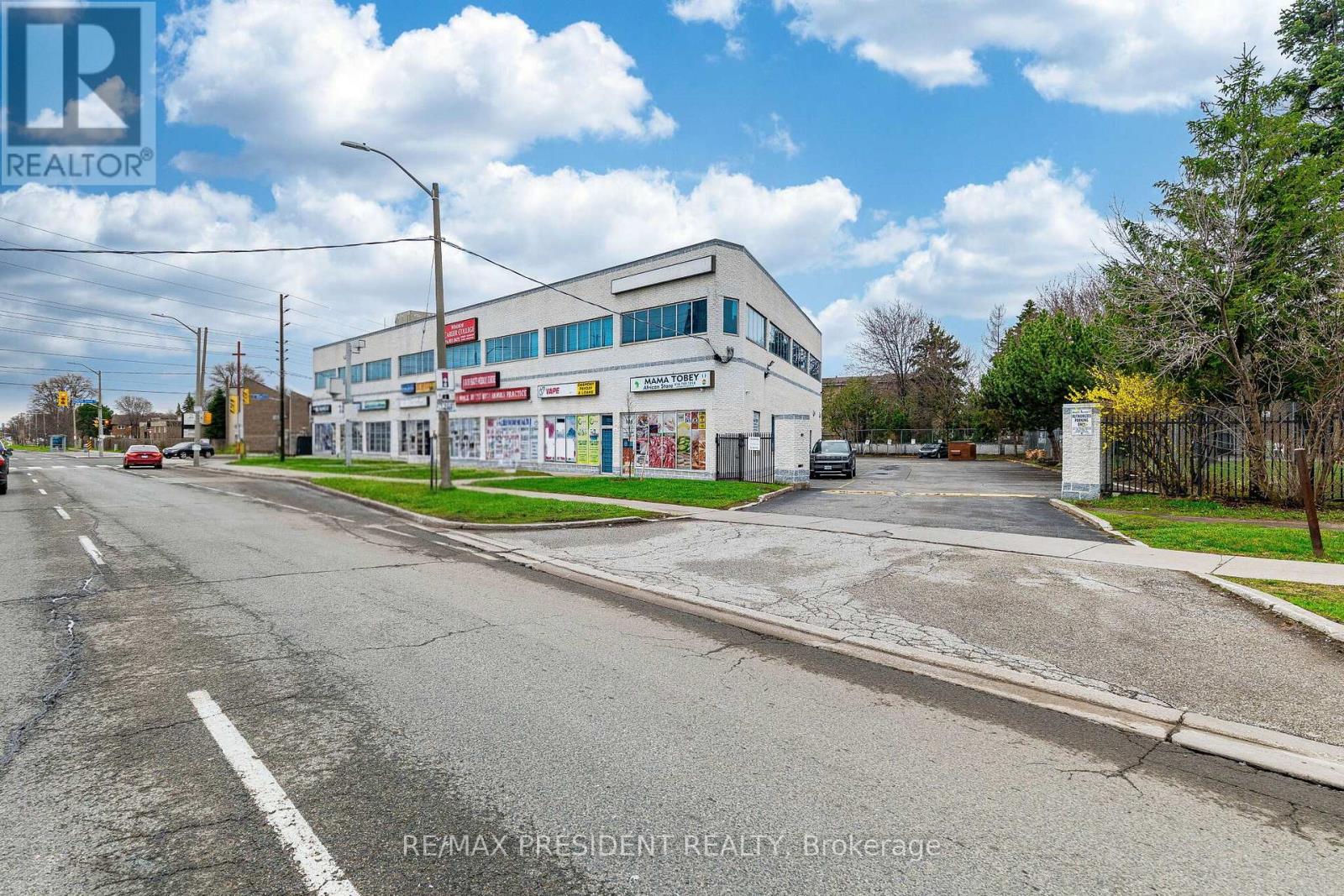 1625 Albion Road, Toronto, Ontario  M9V 5H8 - Photo 2 - W13016400