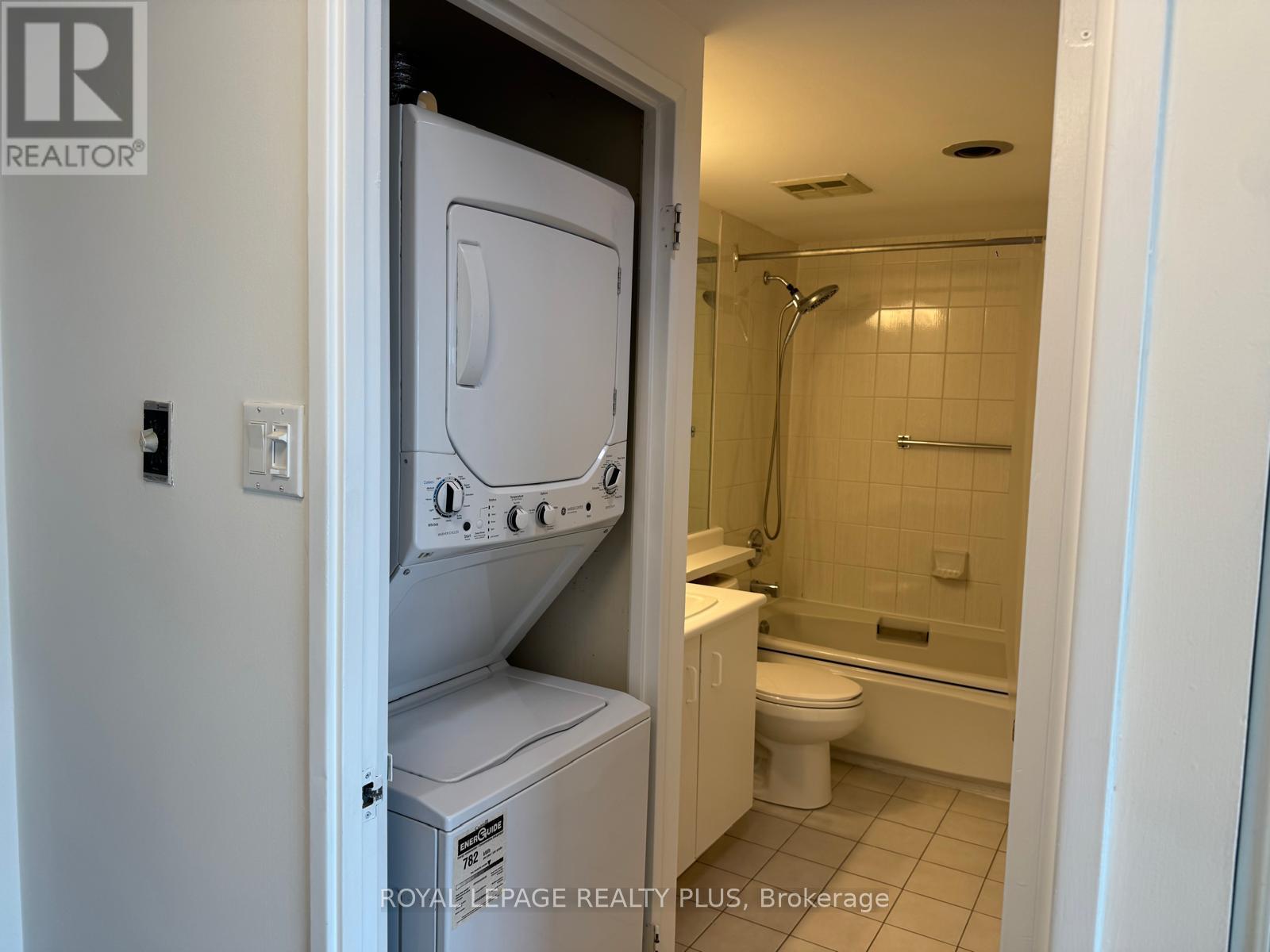 1808 - 2155 Burnhamthorpe Road W, Mississauga, Ontario  L5L 5P4 - Photo 19 - W13016412