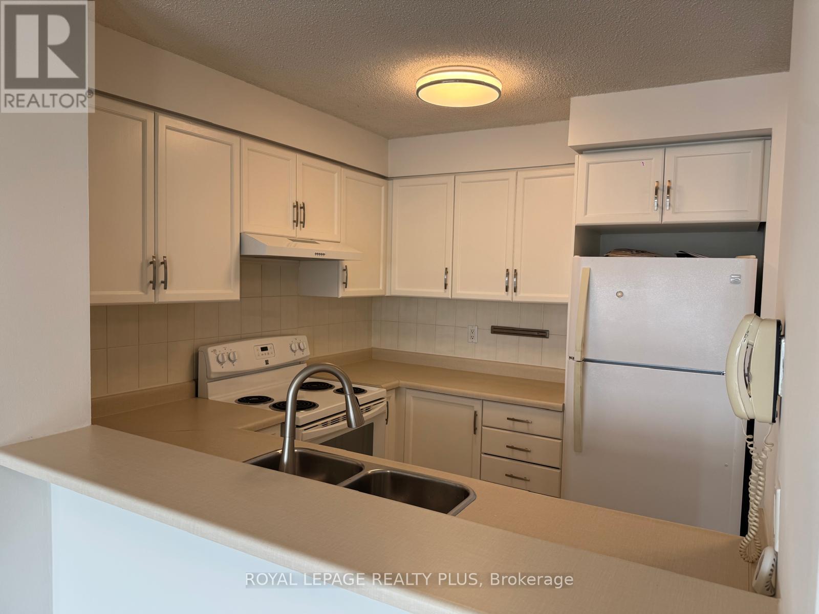 1808 - 2155 Burnhamthorpe Road W, Mississauga, Ontario  L5L 5P4 - Photo 6 - W13016412