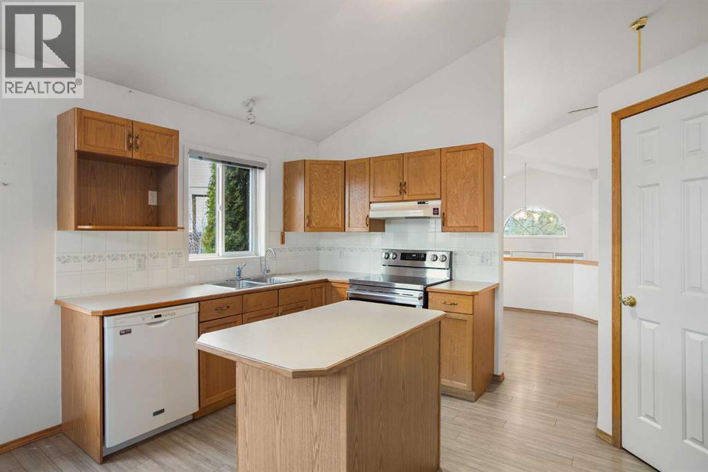 70 Anaheim Green Ne, Calgary, Alberta  T1Y 7A6 - Photo 6 - A2258872