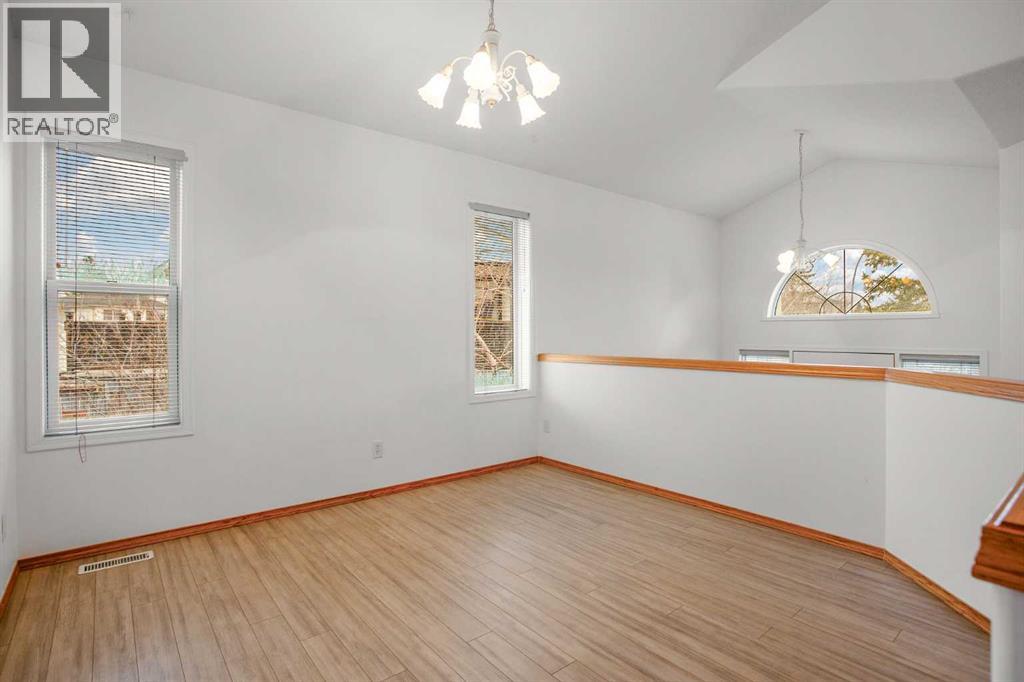 70 Anaheim Green Ne, Calgary, Alberta  T1Y 7A6 - Photo 4 - A2258872