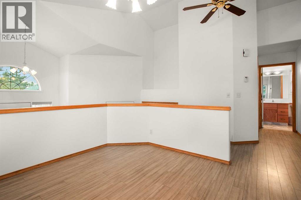 70 Anaheim Green Ne, Calgary, Alberta  T1Y 7A6 - Photo 5 - A2258872