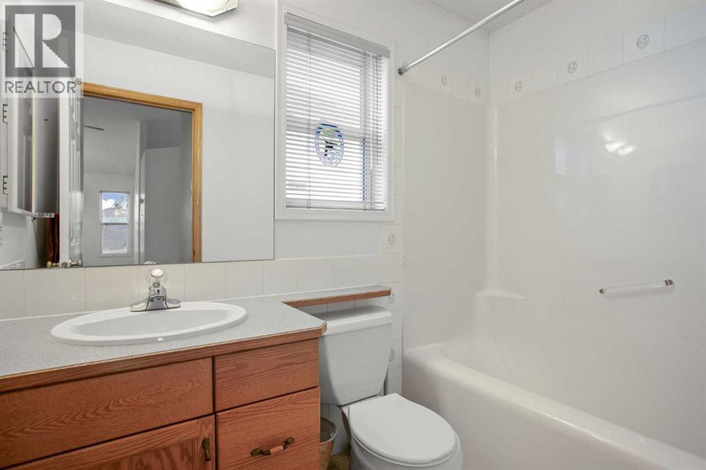 70 Anaheim Green Ne, Calgary, Alberta  T1Y 7A6 - Photo 21 - A2258872