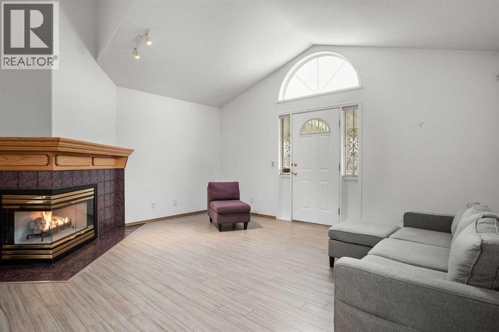 70 Anaheim Green Ne, Calgary, Alberta  T1Y 7A6 - Photo 11 - A2258872