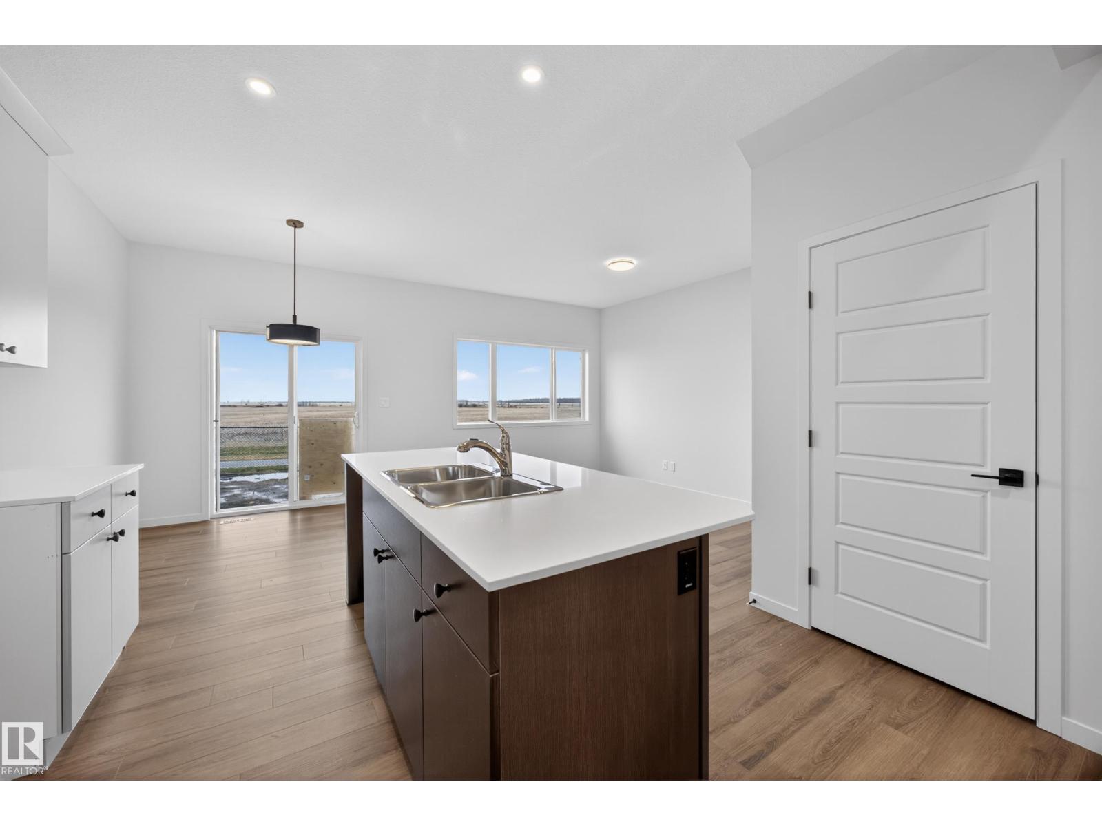 284 Lodge Pole Pl, Leduc, Alberta  T9E 0K7 - Photo 6 - E4483071