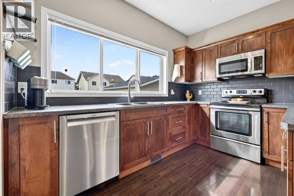 47 Copperpond Heights Se, Calgary, Alberta  T2Z 0W8 - Photo 13 - A2301402