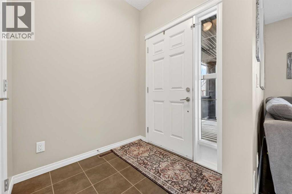 47 Copperpond Heights Se, Calgary, Alberta  T2Z 0W8 - Photo 2 - A2301402