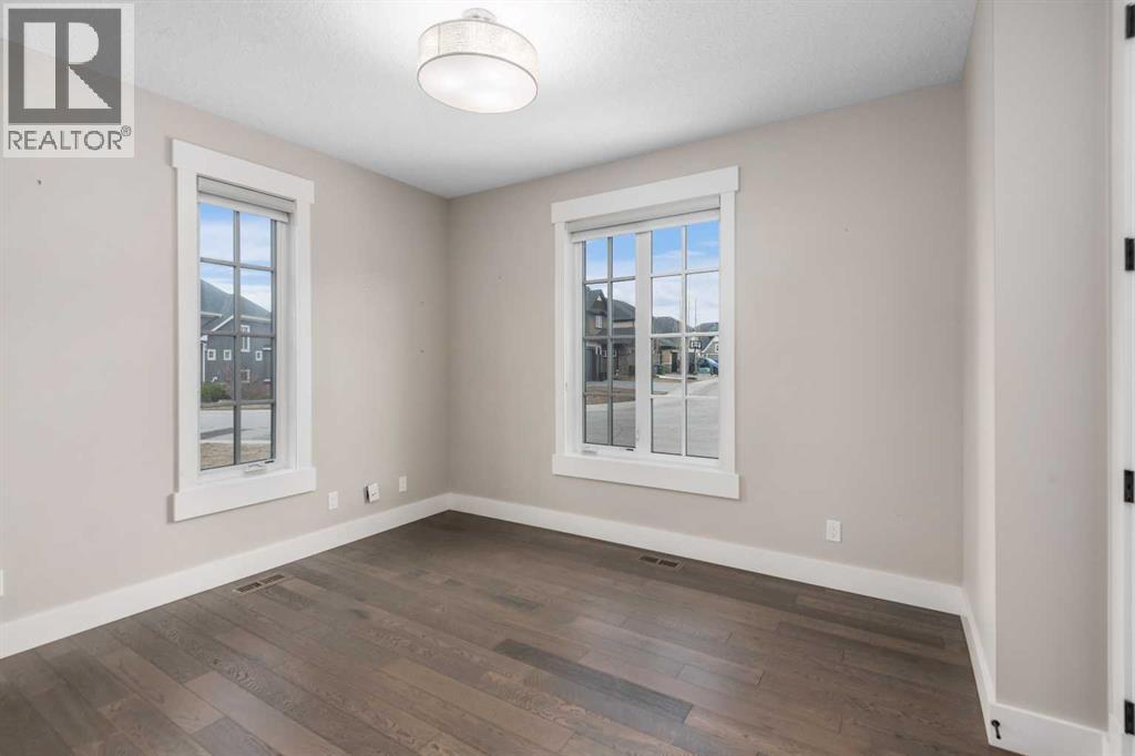 45 Rockcliff Heights Nw, Calgary, Alberta  T3G 0C7 - Photo 5 - A2302349